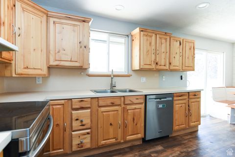 Tiny photo for 1121 W 1290 S, Syracuse, UT 84075 (MLS # 2117167)