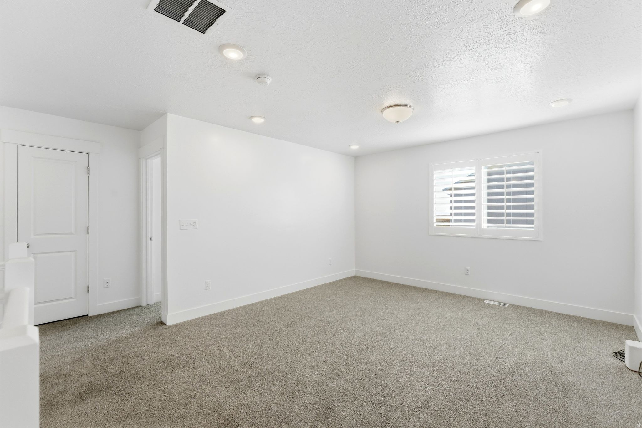 SHORELINE WEST - Residential