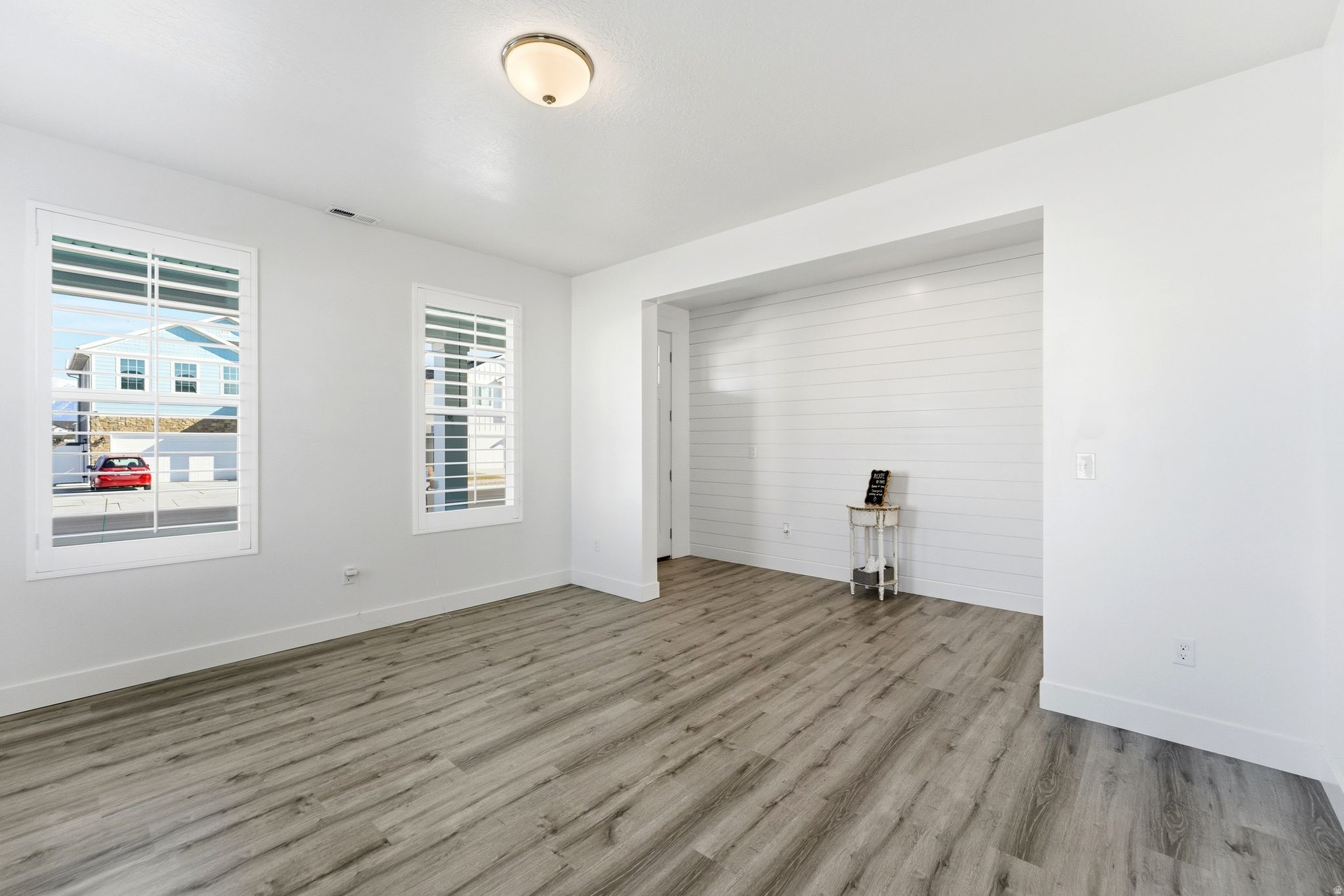 SHORELINE WEST - Residential