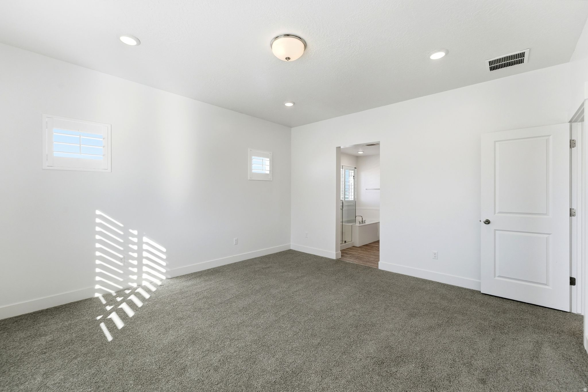 SHORELINE WEST - Residential