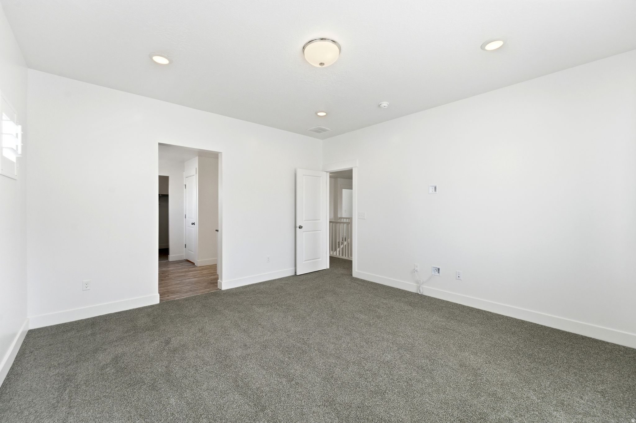 SHORELINE WEST - Residential