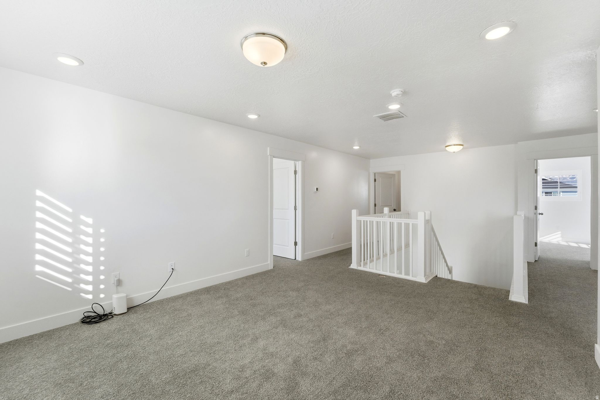 SHORELINE WEST - Residential