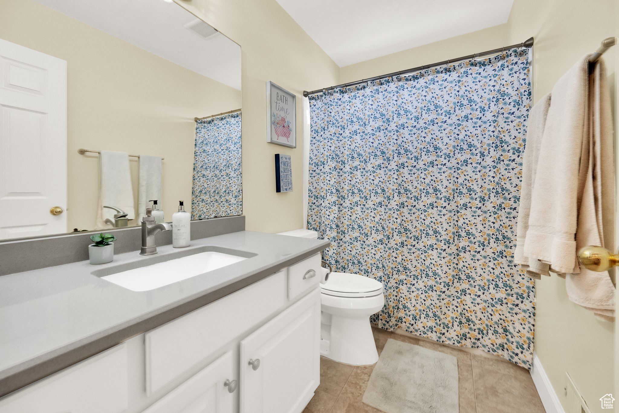 437 E 1310, Kaysville, Utah image 20