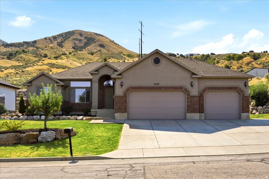 Photo of 2537 S ELM GROVE DR, Perry, UT 84302 (MLS # 2172104)