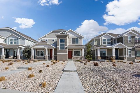 Townhouse For Sale - 186 S Riverside Dr<br/> Saratoga Springs, UT 84045