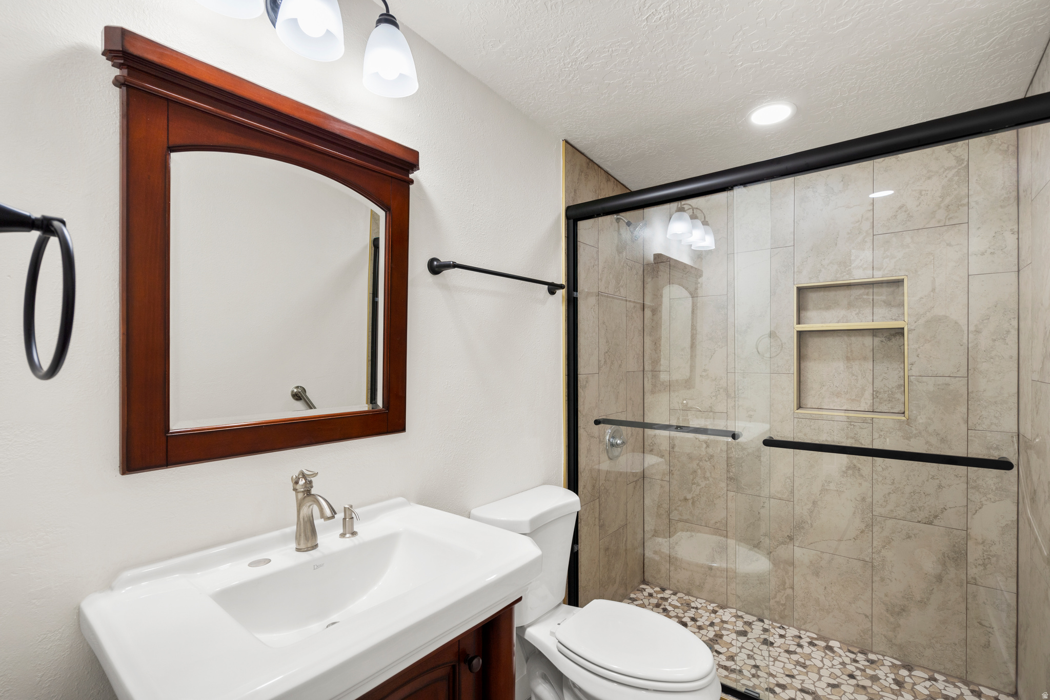 HAZELHURST - Residential