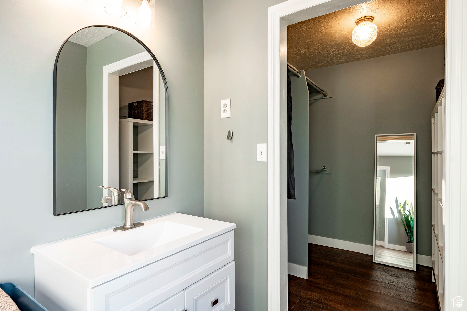 DIMPLE DELL VILLAGE - Residential