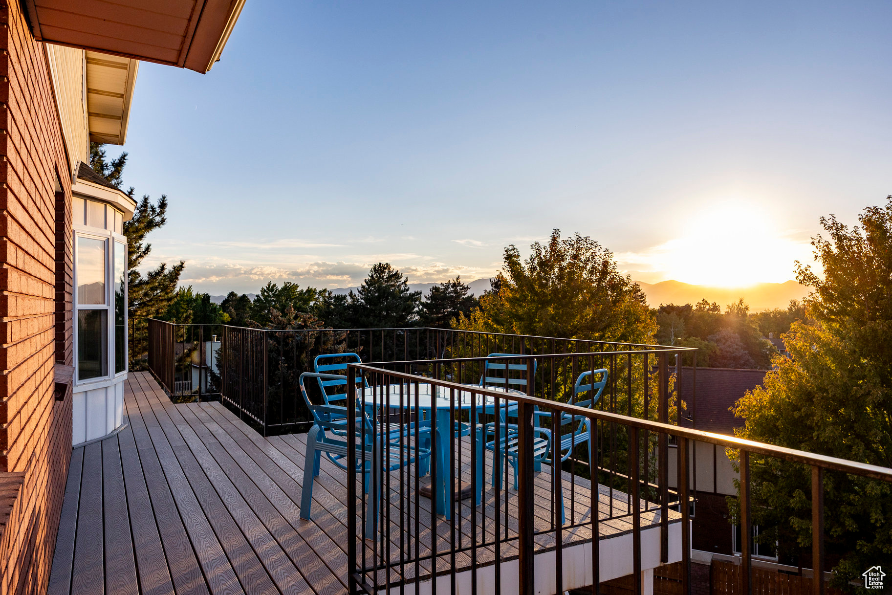 DIMPLE DELL VILLAGE - Residential