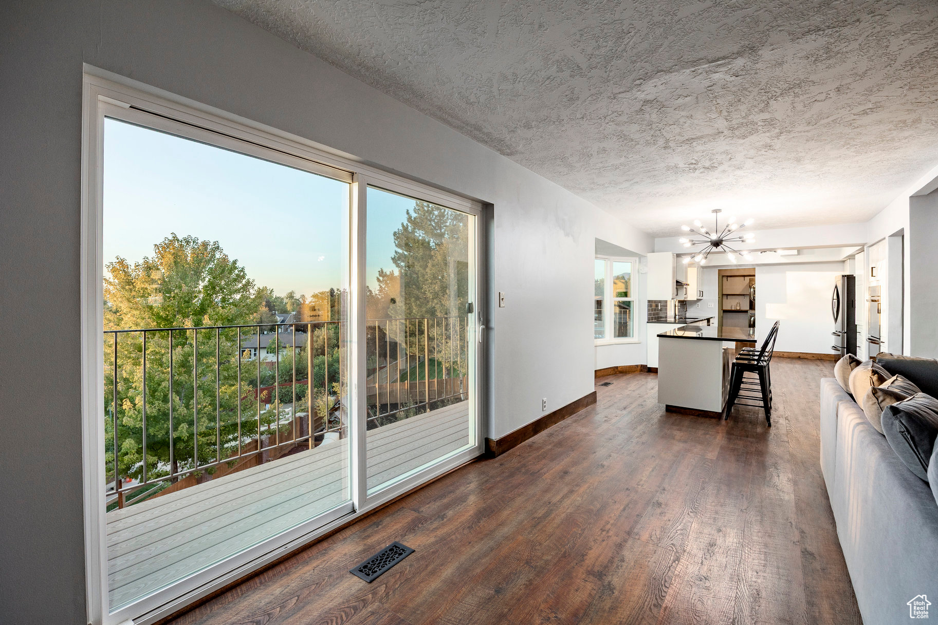 DIMPLE DELL VILLAGE - Residential