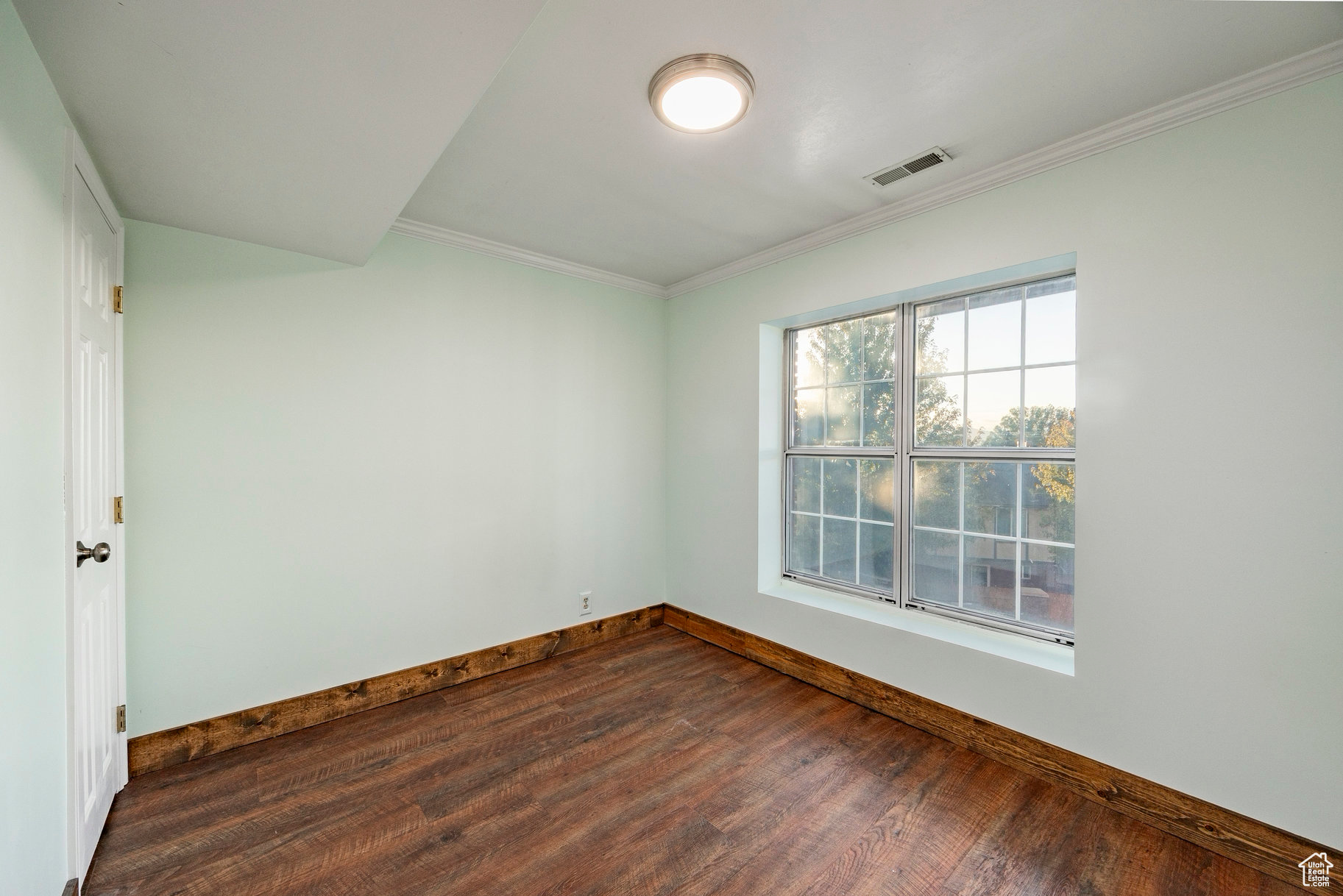 DIMPLE DELL VILLAGE - Residential