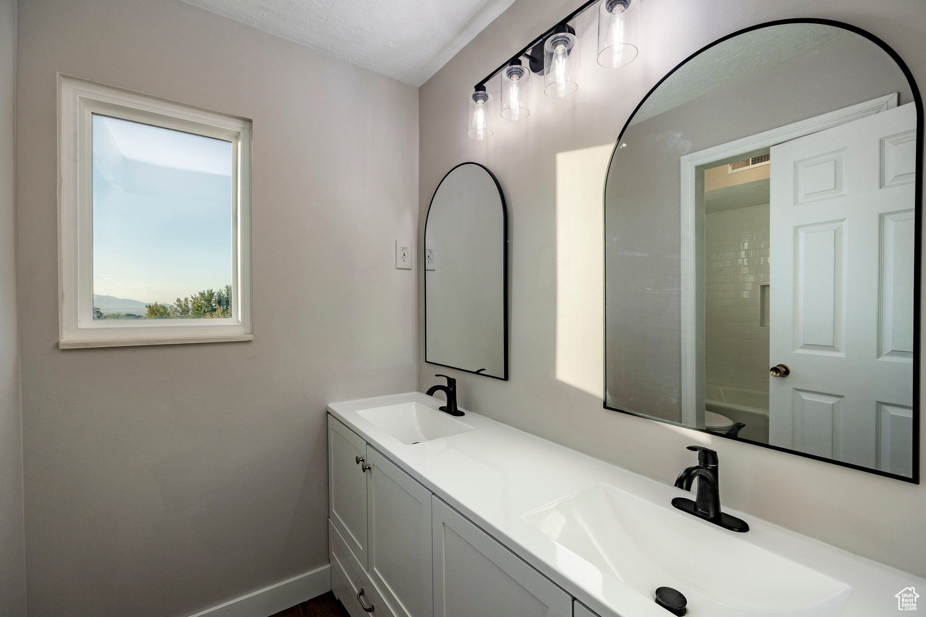 DIMPLE DELL VILLAGE - Residential