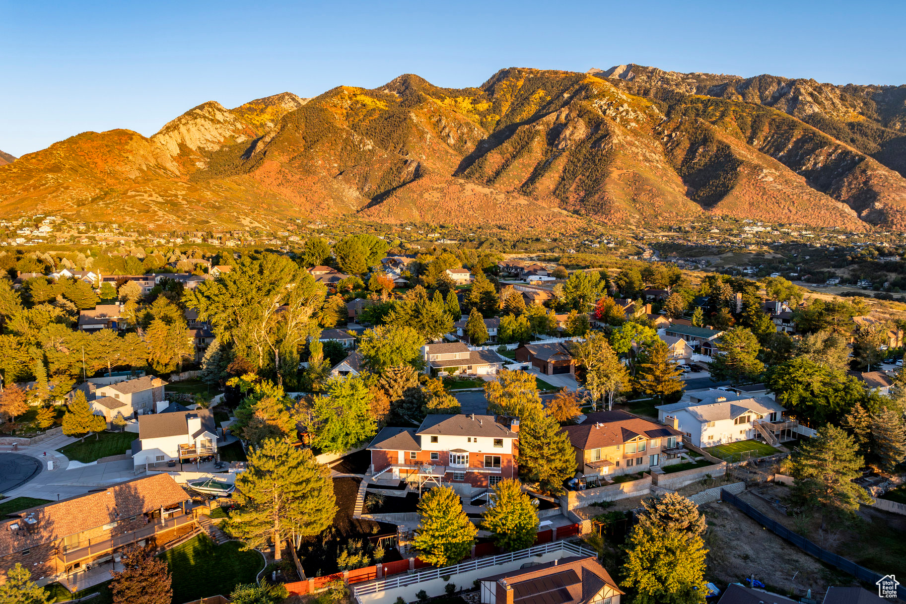 DIMPLE DELL VILLAGE - Residential