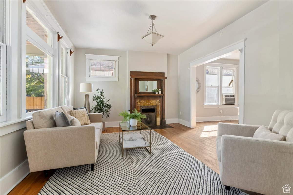 9TH AND 9TH - Residential