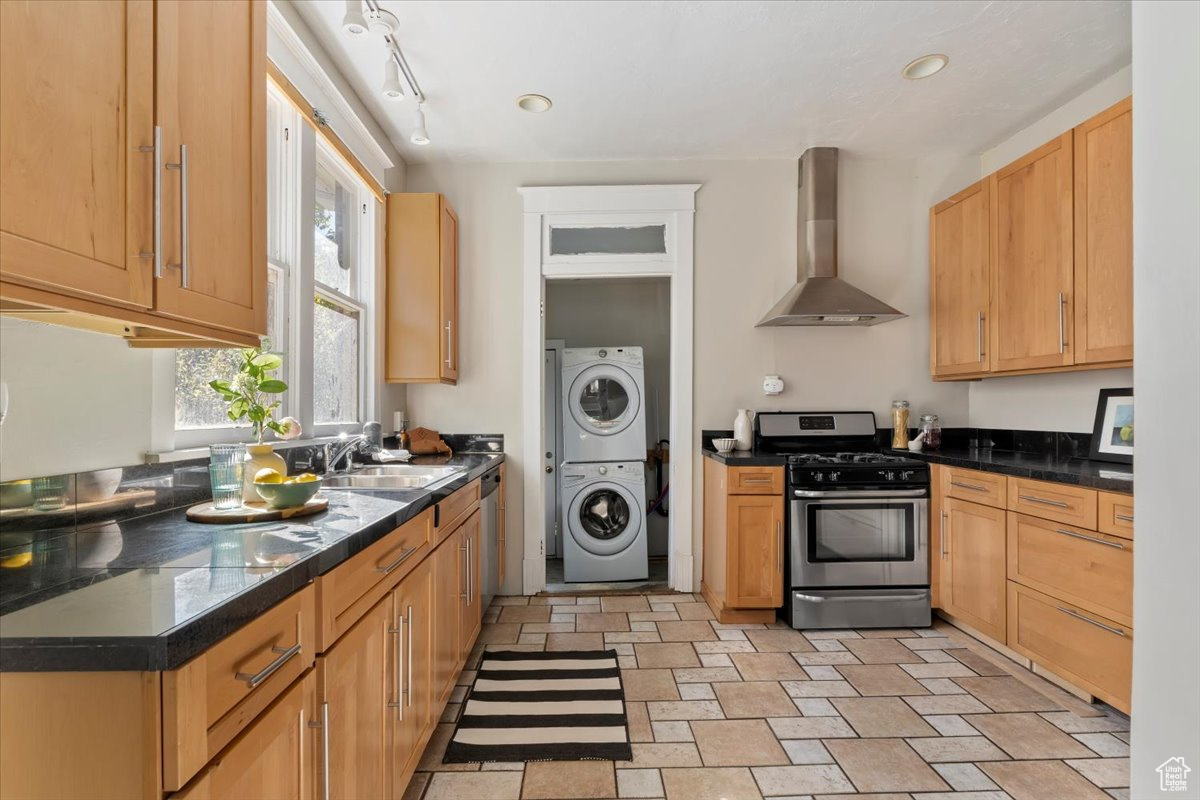 9TH AND 9TH - Residential