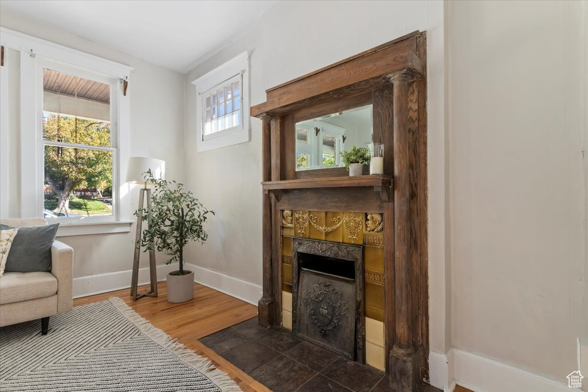 9TH AND 9TH - Residential