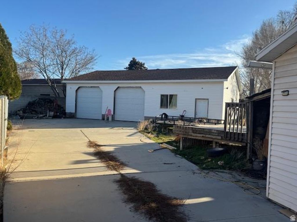Photo of 1343 W PERSIMMON PL, Taylorsville, UT 84123 (MLS # 2131589)