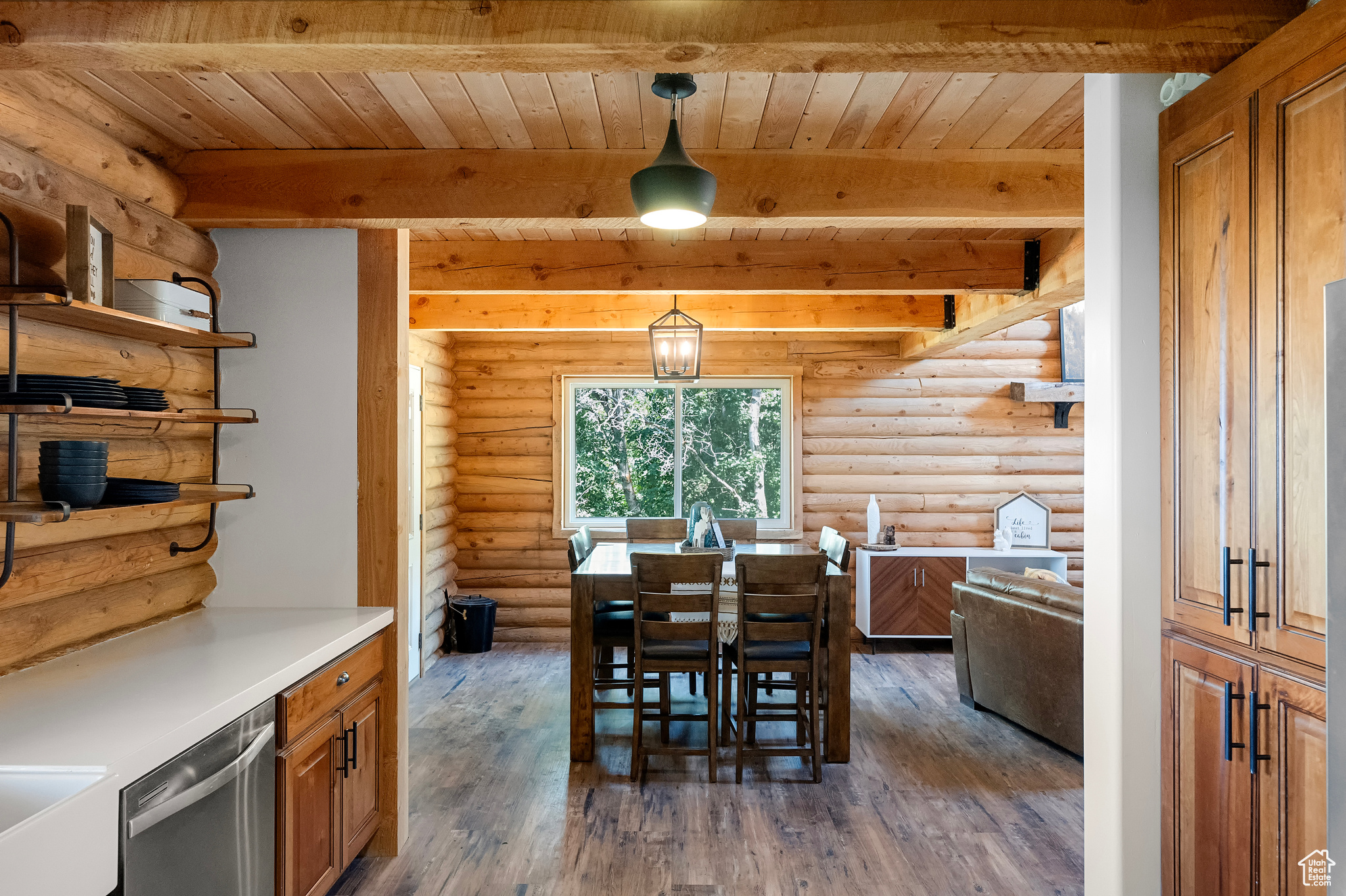 Fairview, Utah 84629, United States, 3 Bedrooms Bedrooms, ,2 BathroomsBathrooms,Residential,Pending,63059