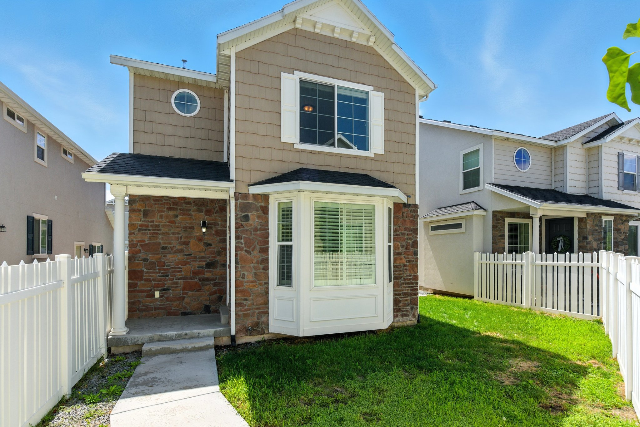 GARDEN GROVE - Residential