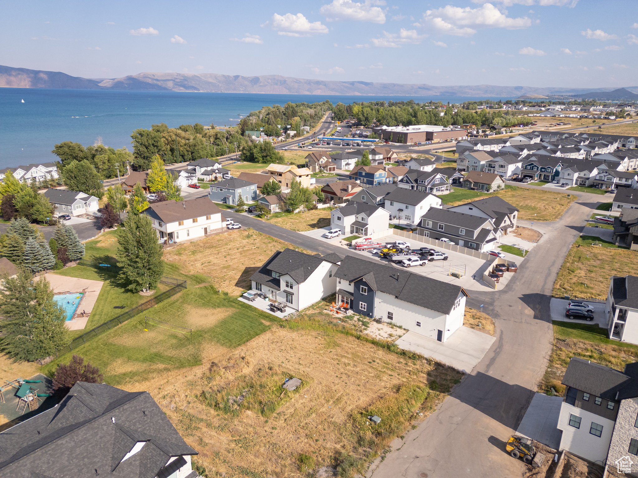 LOCHWOOD - Residential