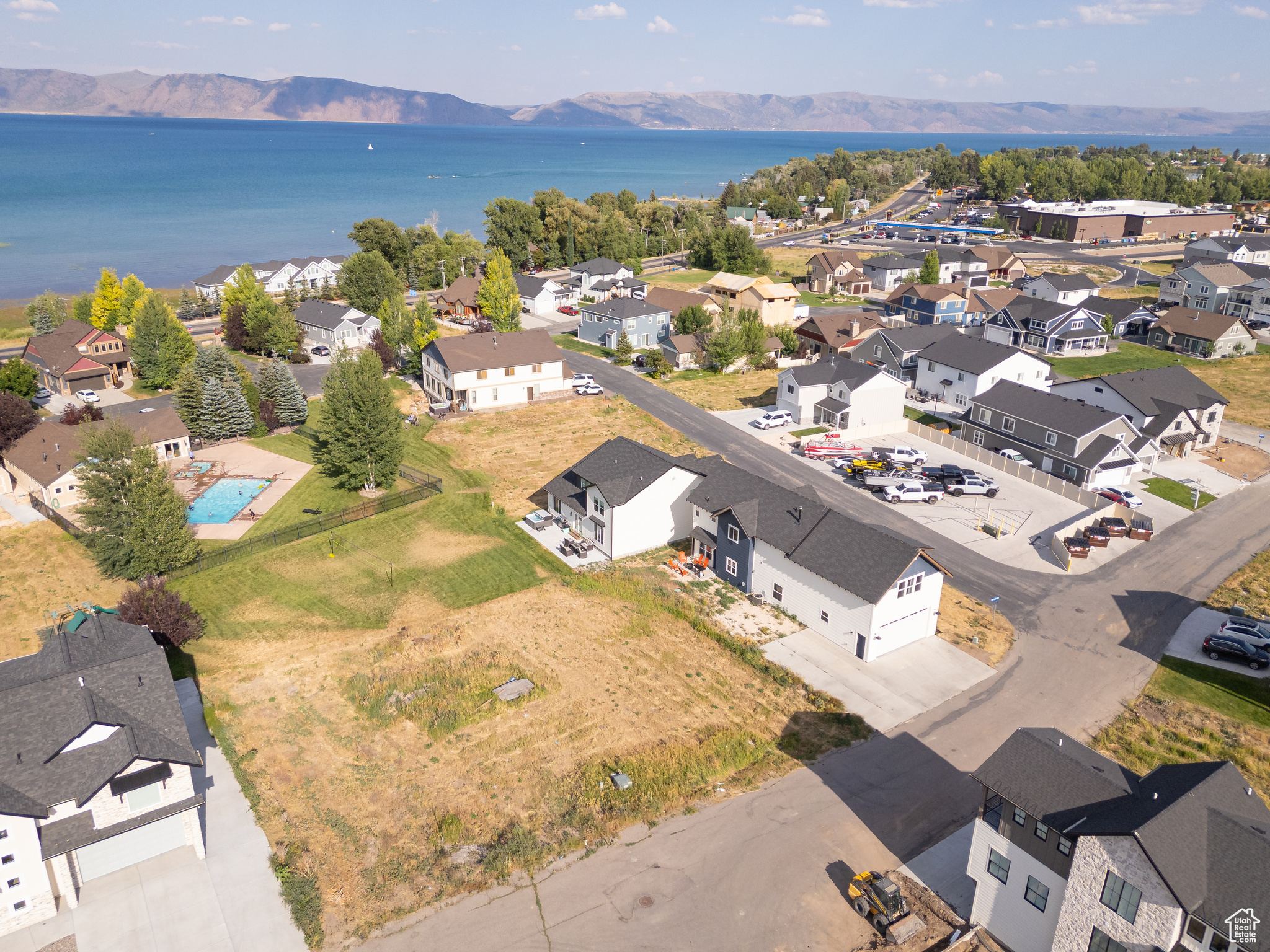 LOCHWOOD - Residential