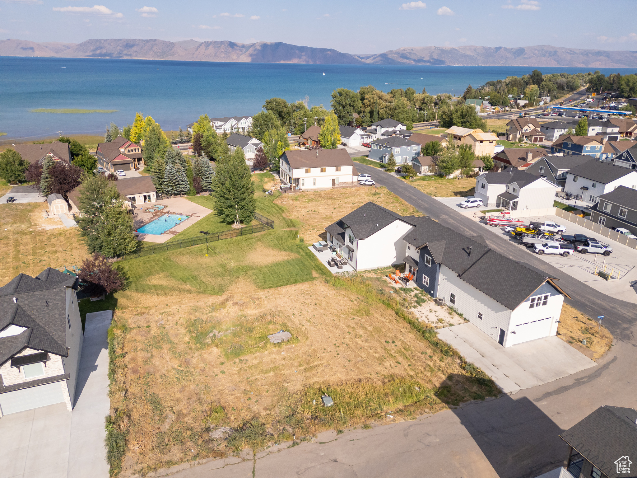 LOCHWOOD - Residential