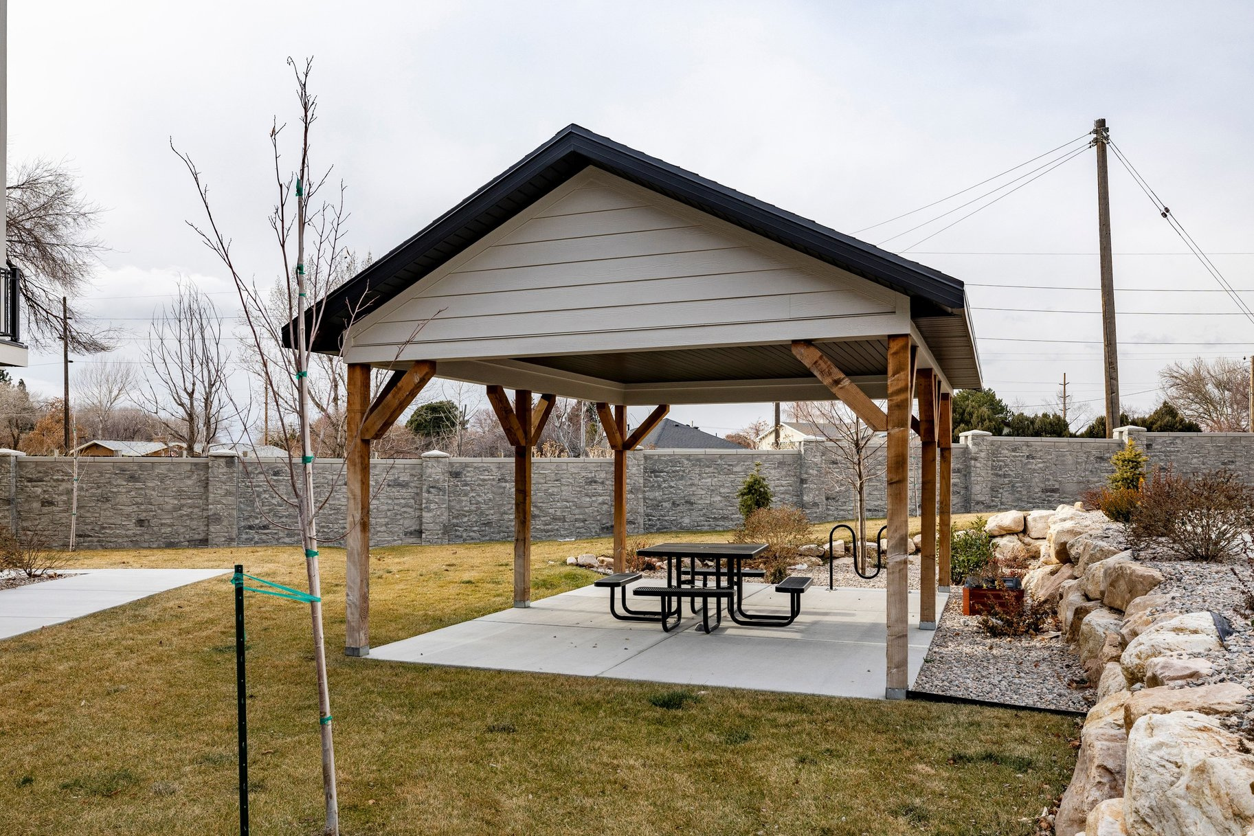 THE OVERLOOK AT 16TH TOWN HOMES - Residential