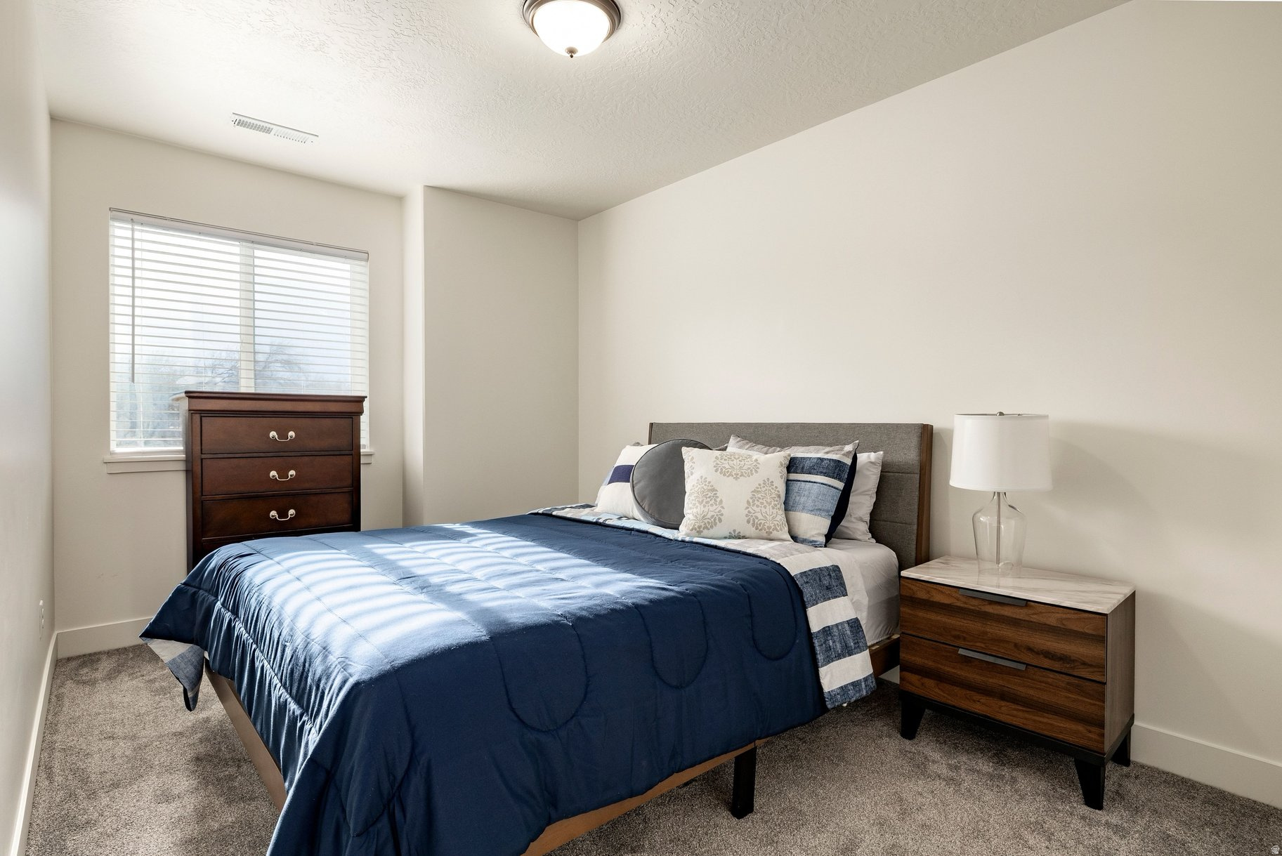 THE OVERLOOK AT 16TH TOWN HOMES - Residential