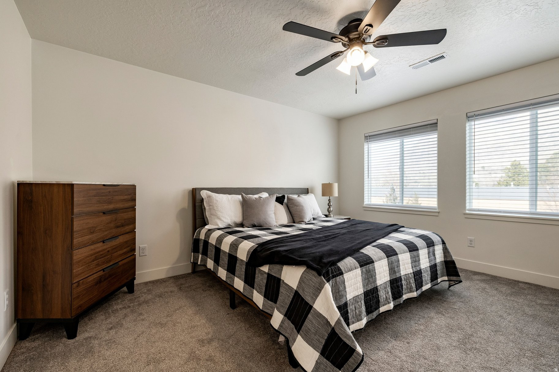 THE OVERLOOK AT 16TH TOWN HOMES - Residential