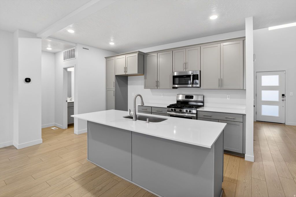 Photo of 626 W 1330 S, Spanish Fork, UT 84660 (MLS # 2137330)