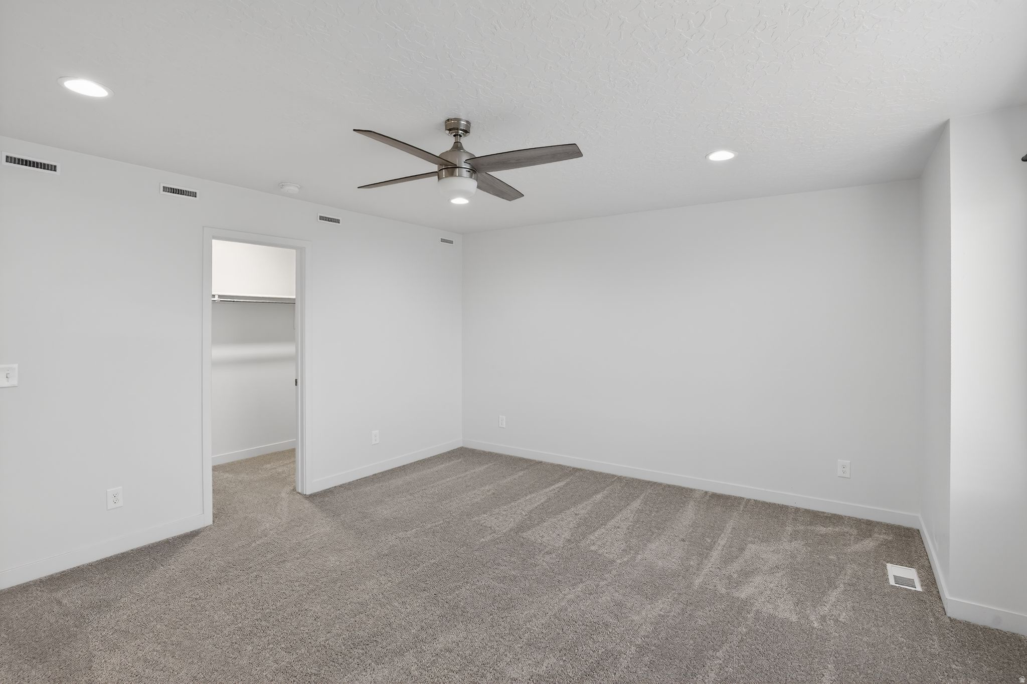 ESCALA - Residential