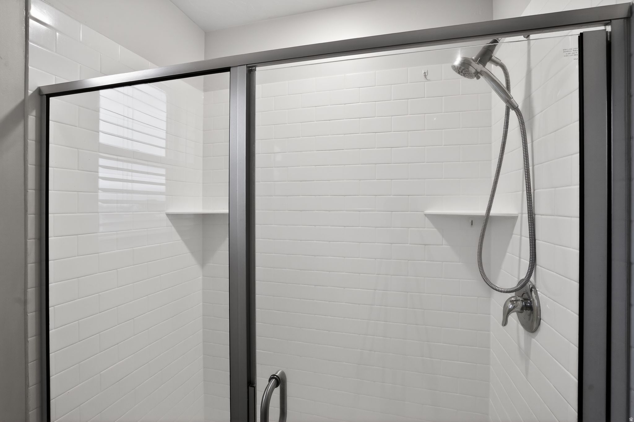 ESCALA - Residential