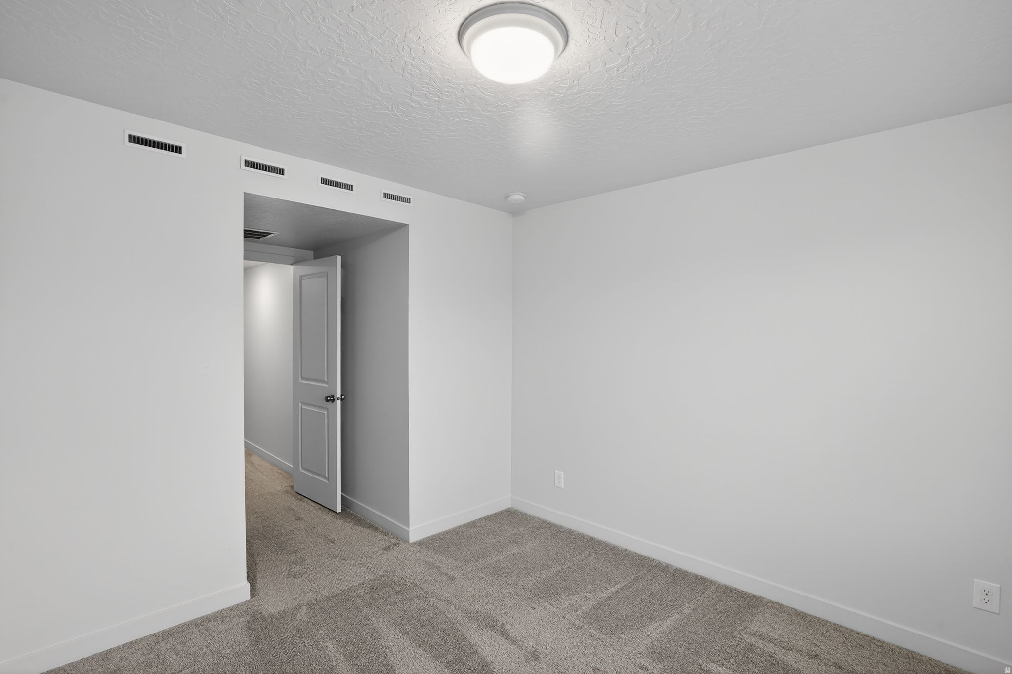 ESCALA - Residential