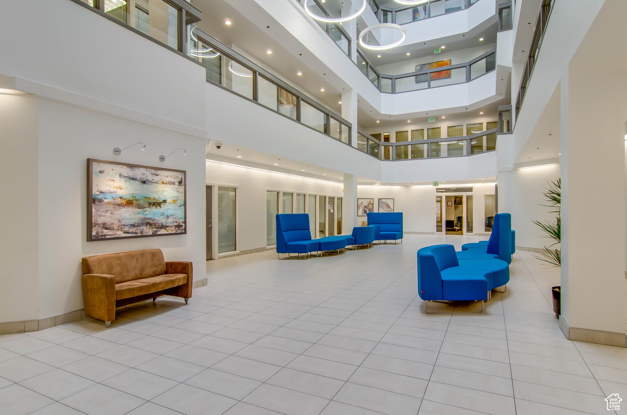BIG COTTONWOOD CREEK - Commercial Lease