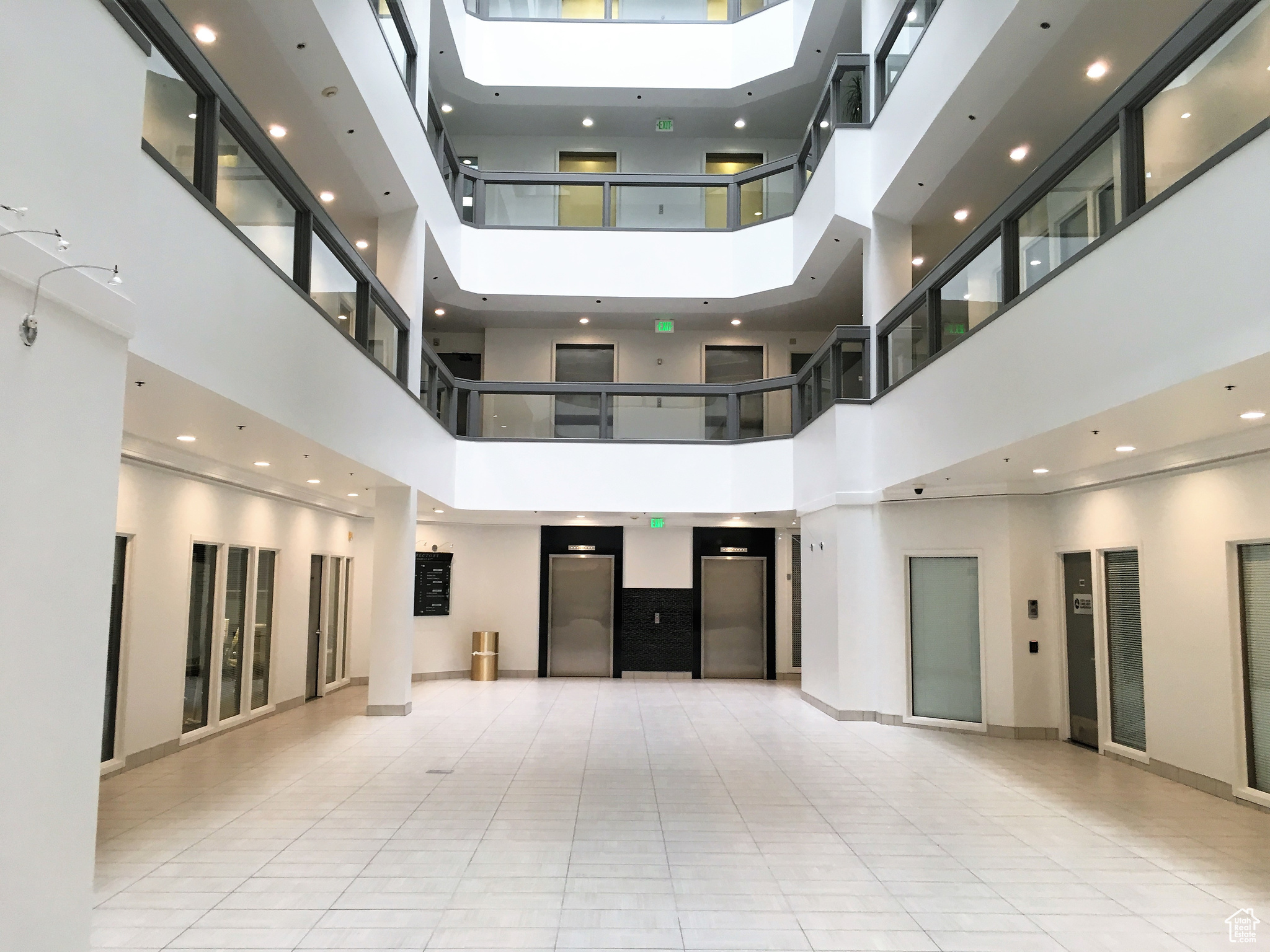 BIG COTTONWOOD CREEK - Commercial Lease