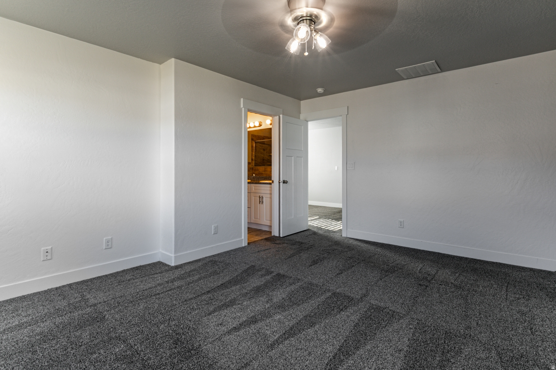 COLONIAL PARK - Residential