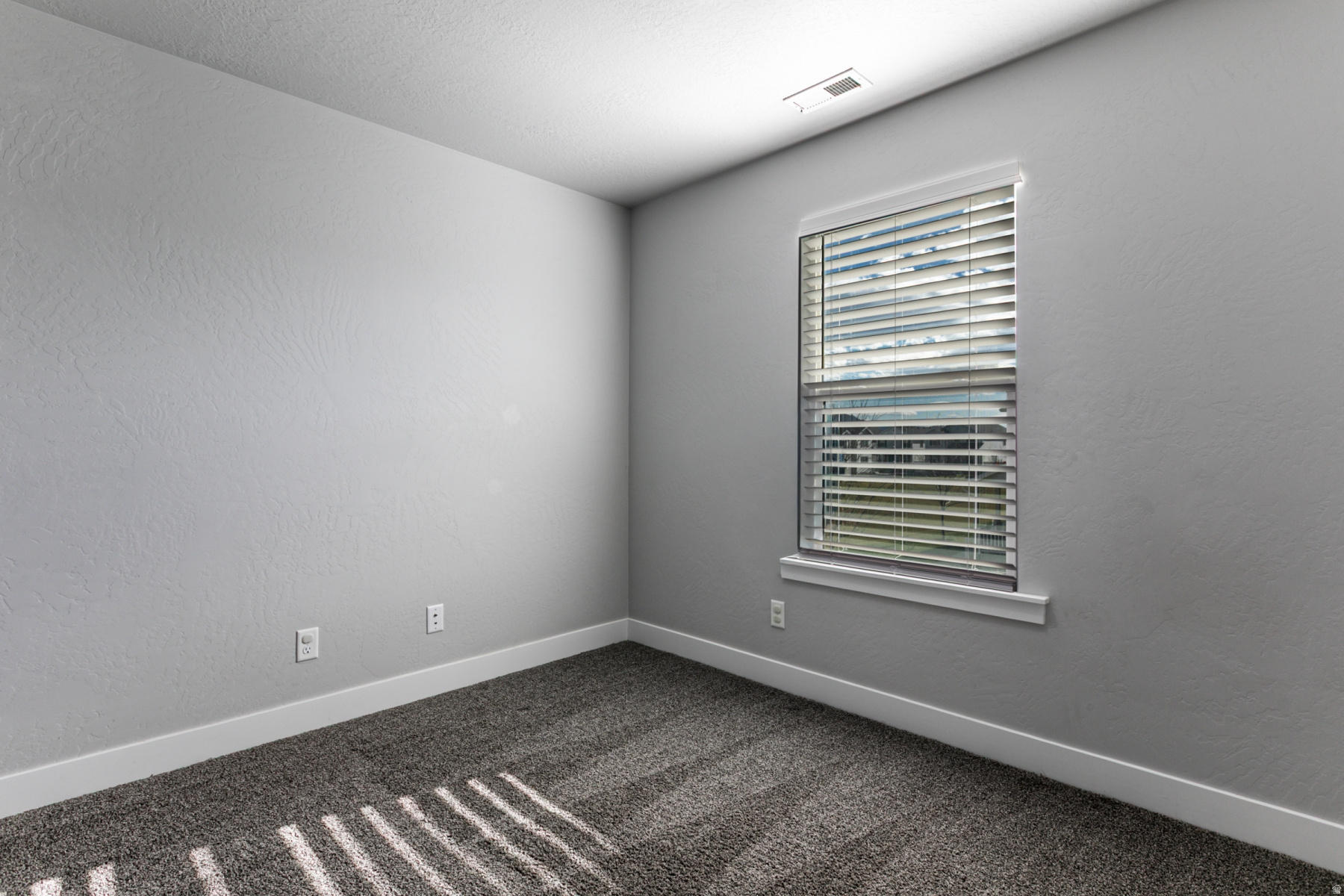 COLONIAL PARK - Residential