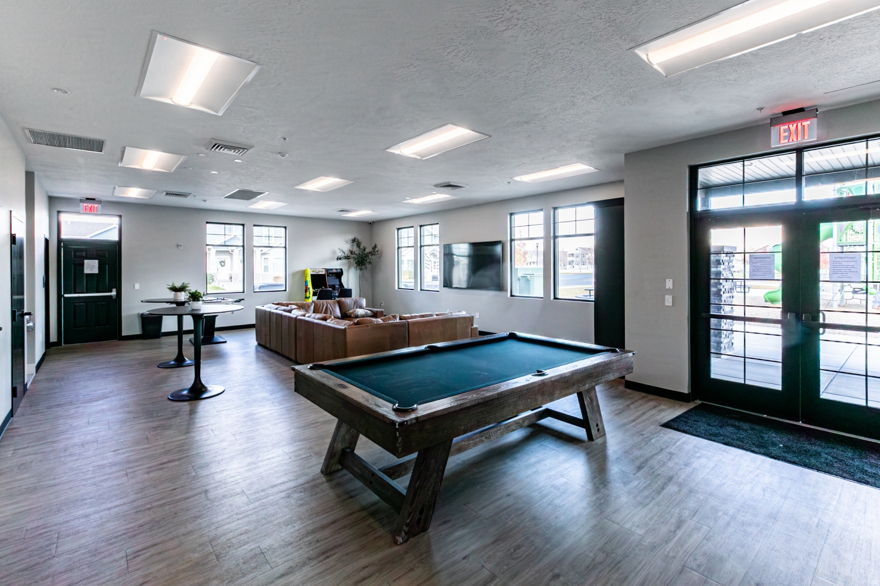 COLONIAL PARK - Residential