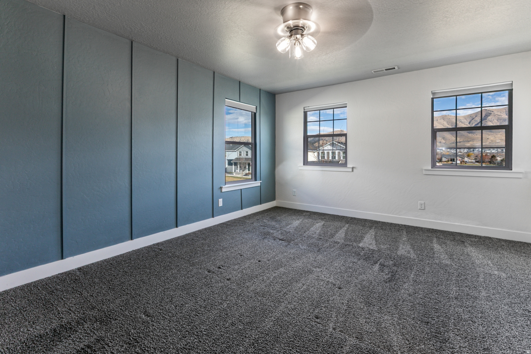 COLONIAL PARK - Residential