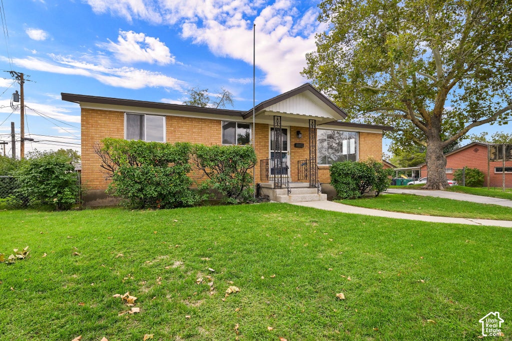 Photo of 106 W 700 N, Clearfield, UT 84015 (MLS # 2182537)