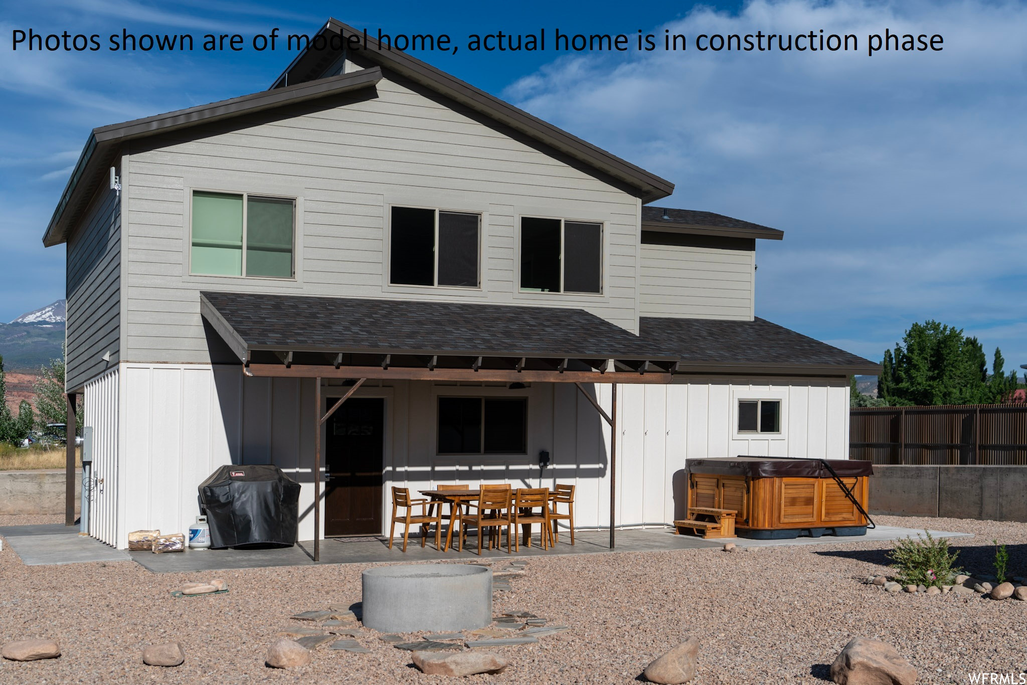 LONESOME LEFT - Residential