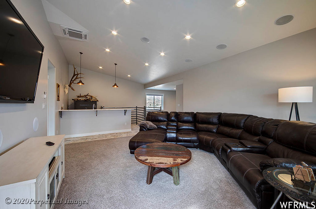 LONESOME LEFT - Residential