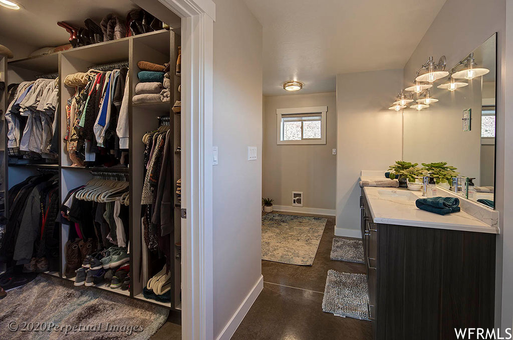 LONESOME LEFT - Residential