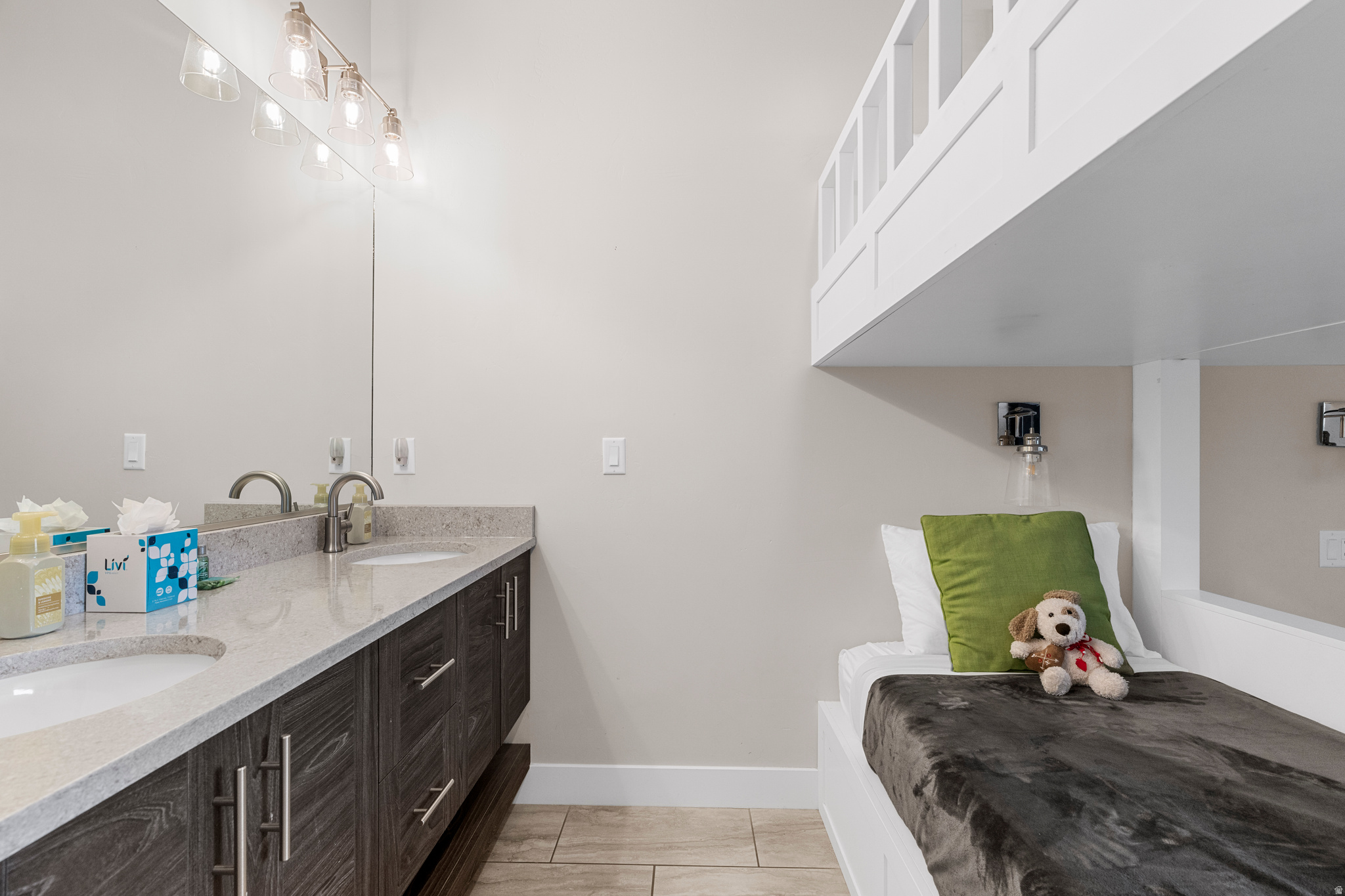 EIGHTH AT CORAL CANYON AMD - Residential