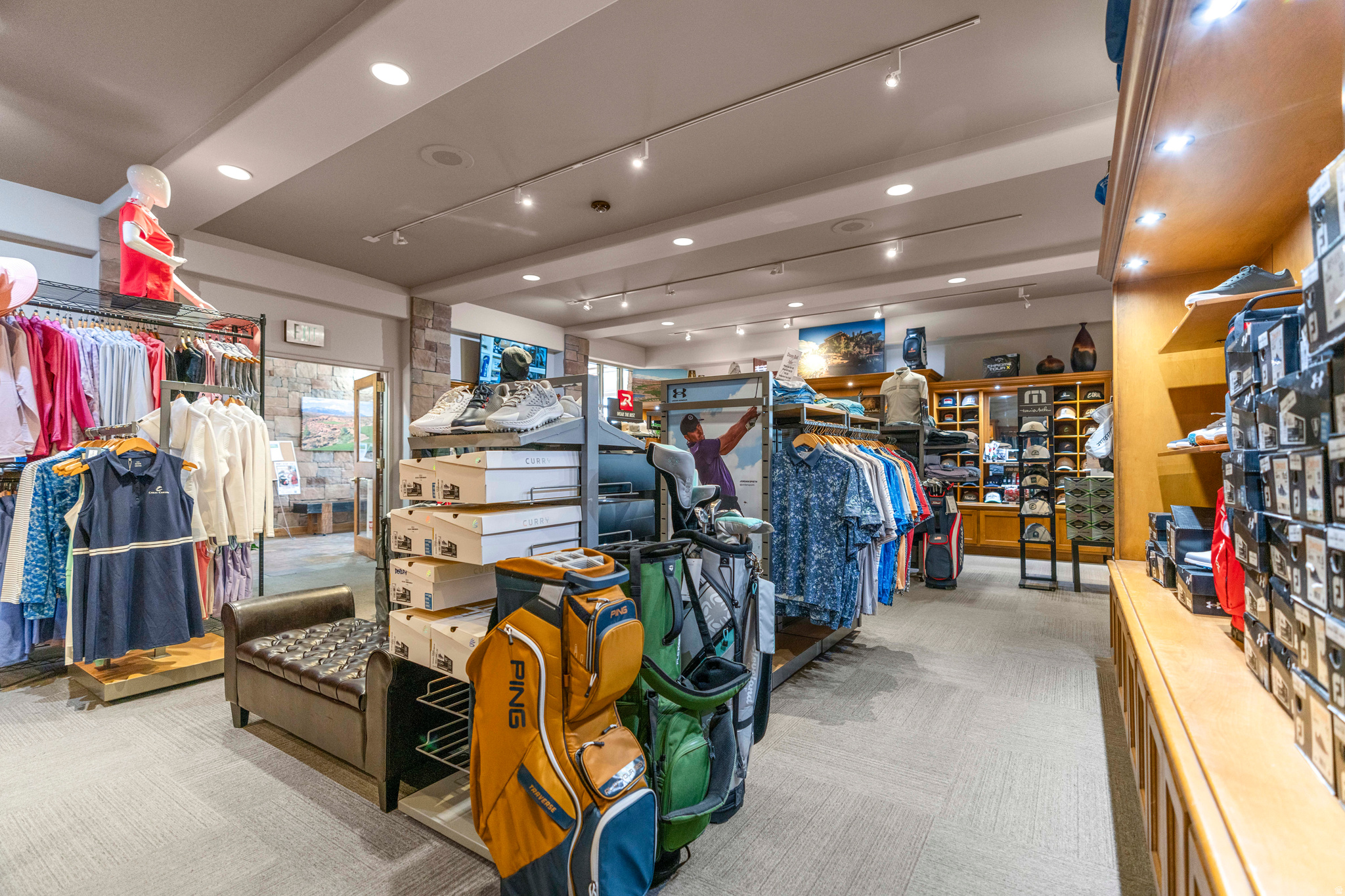 EIGHTH AT CORAL CANYON AMD - Residential