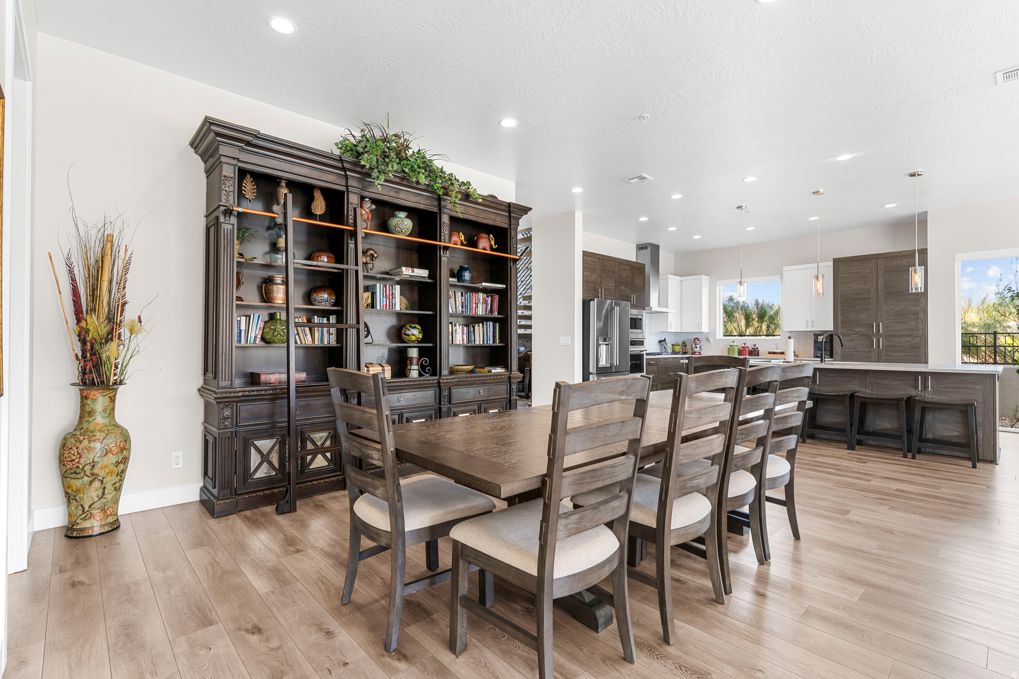 EIGHTH AT CORAL CANYON AMD - Residential