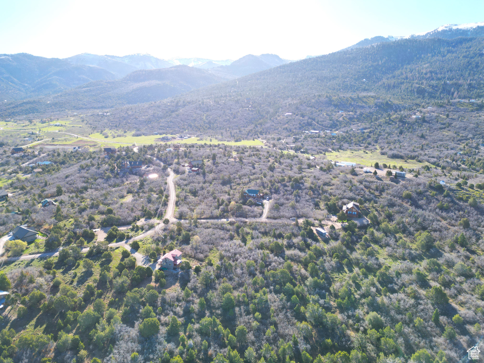 WHISPERING PINES III - Land
