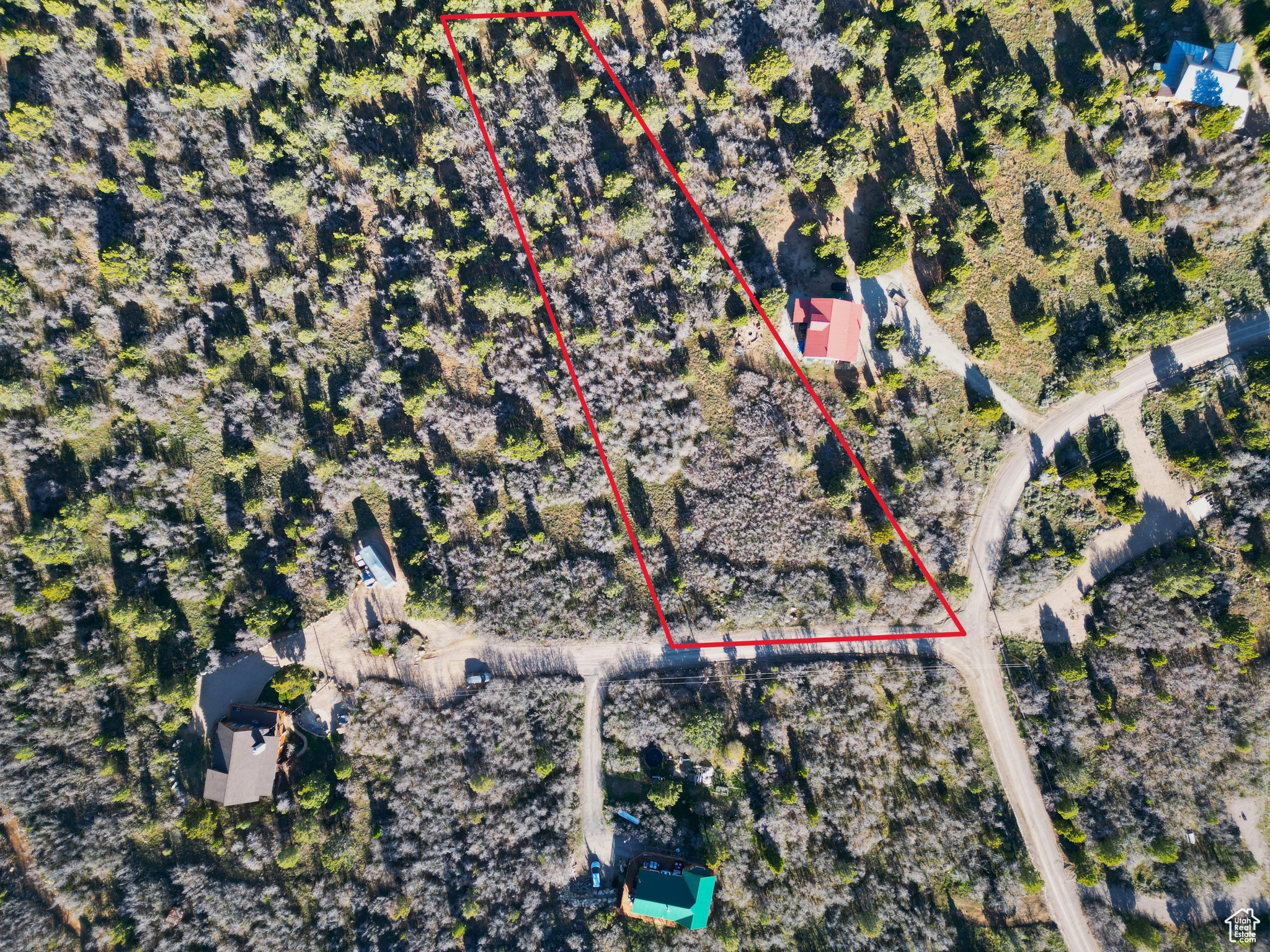 WHISPERING PINES III - Land
