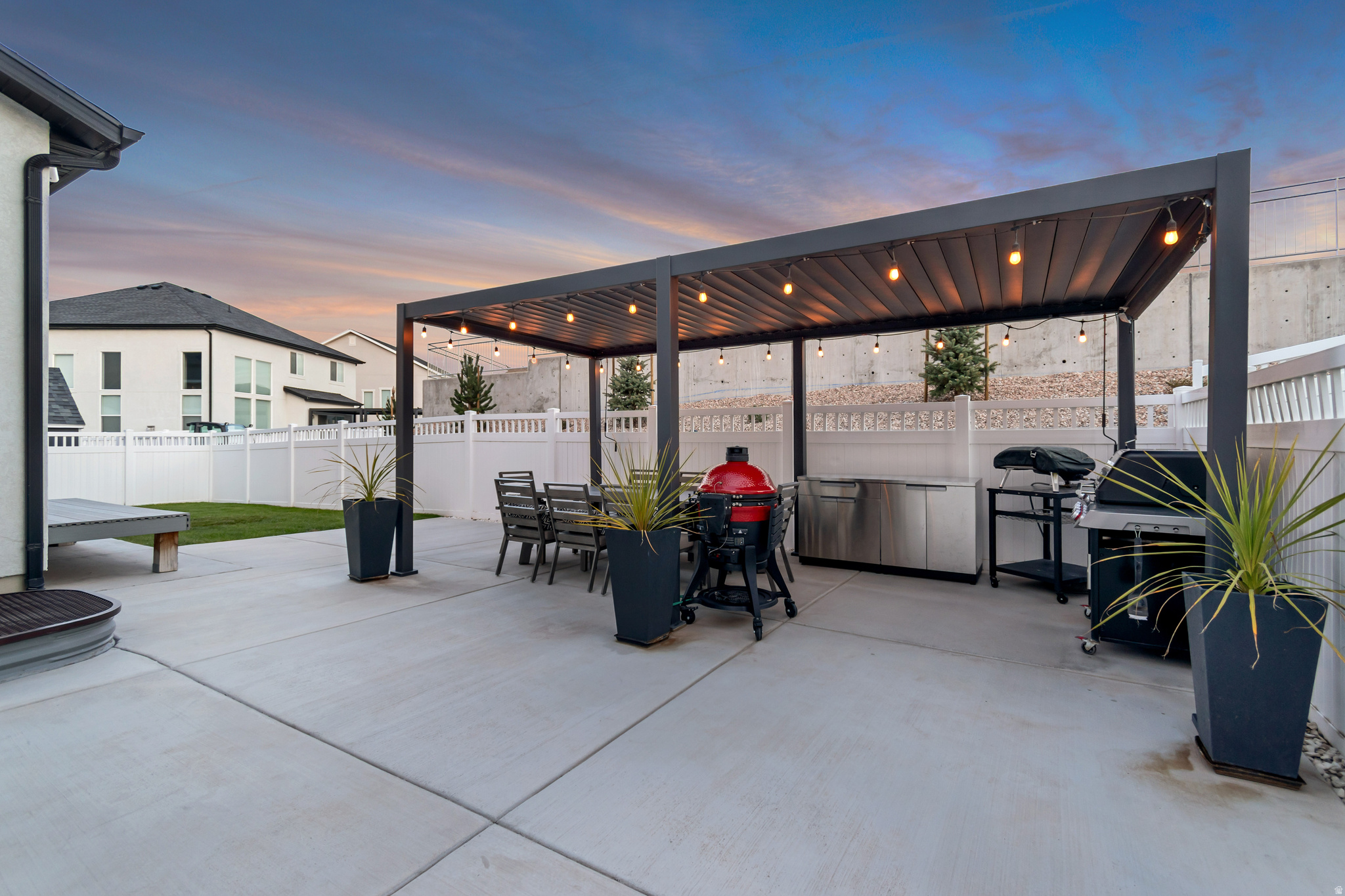 MOUNTAIN RIDGE - Residential