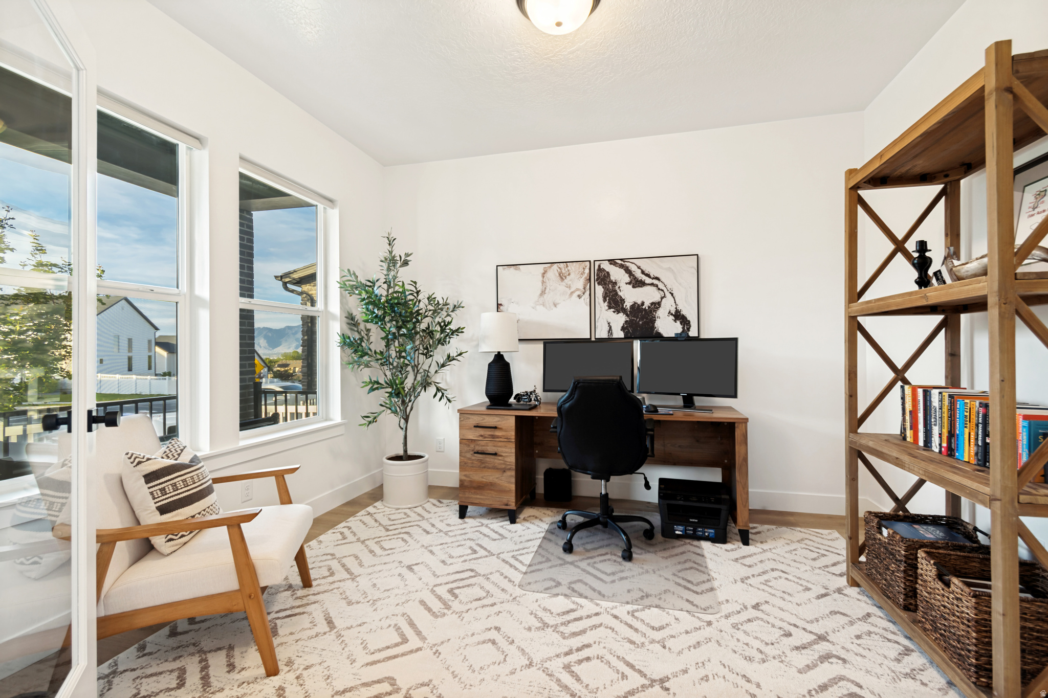MOUNTAIN RIDGE - Residential