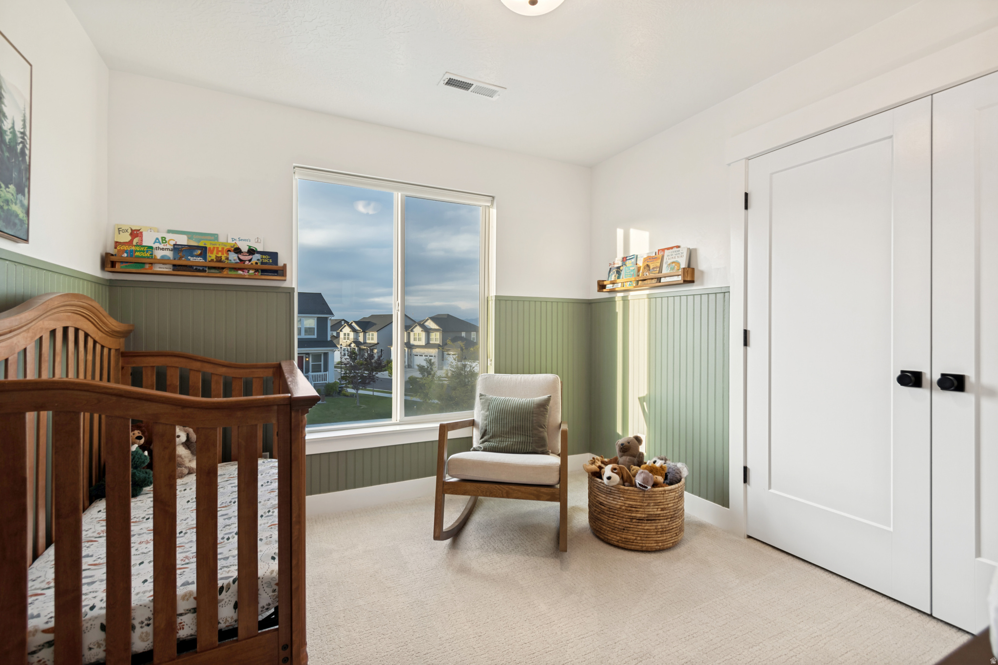 MOUNTAIN RIDGE - Residential
